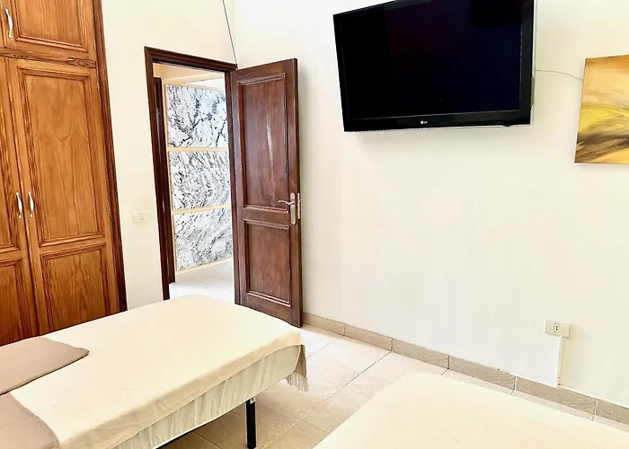 Pambnb - House Next To The Beach, Terrace, Fiber Wi-fi, Bbq * Абадес